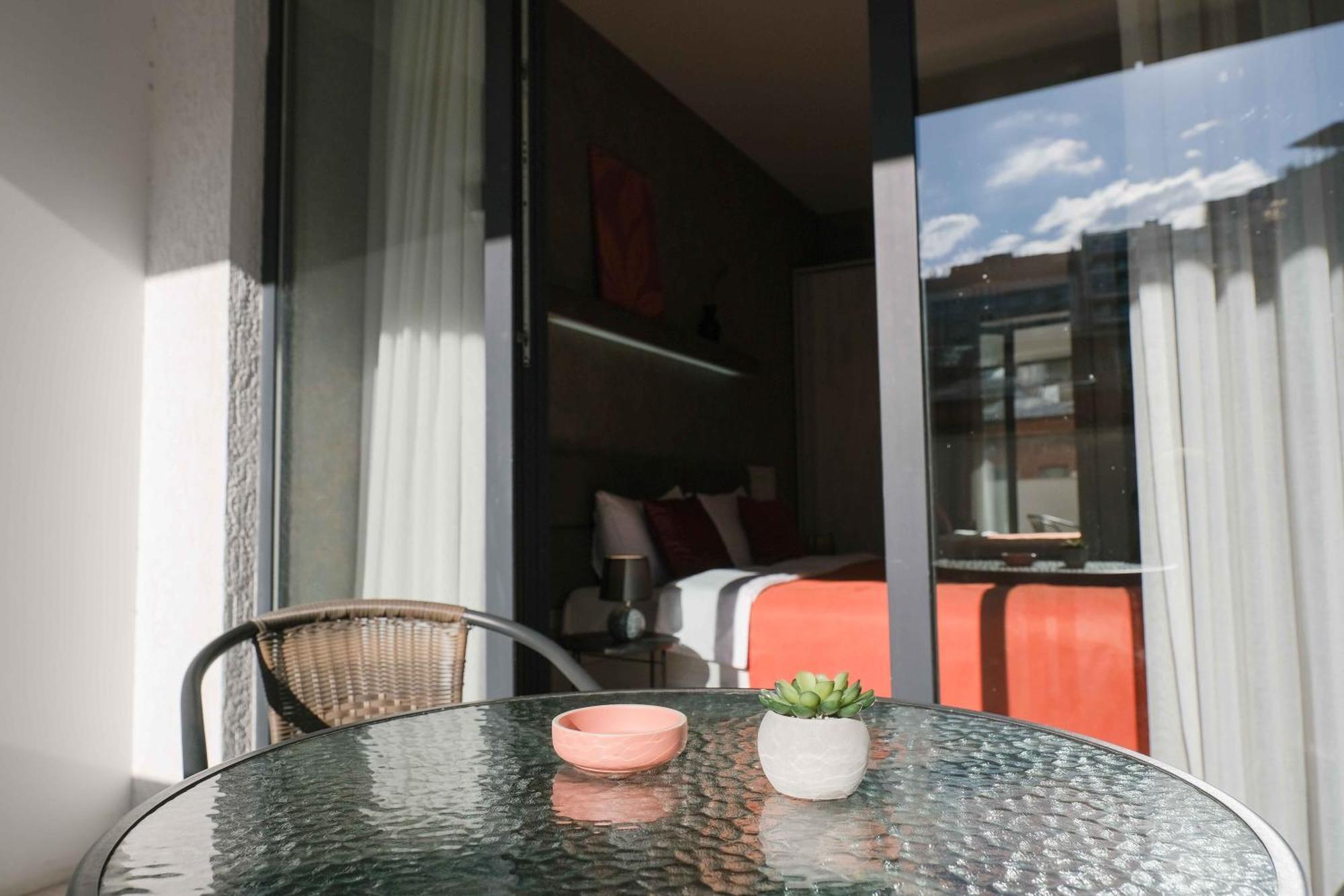 Round Garden Hotel تبليسي المظهر الخارجي الصورة